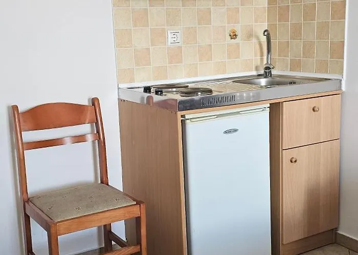 Amalia * Agios Prokopios (Naxos)